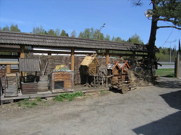 1. Магазин-музей на ярославке.